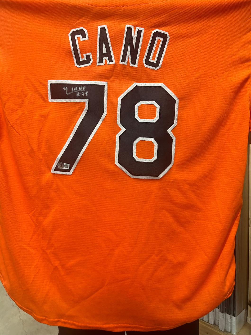 Yennier Cano signed jersey