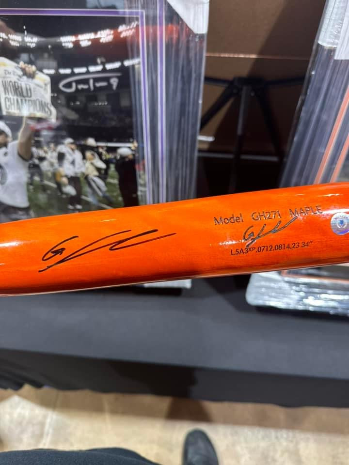 Gunnar Henderson signed model bat